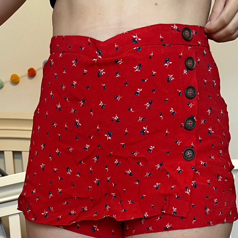 Skort red